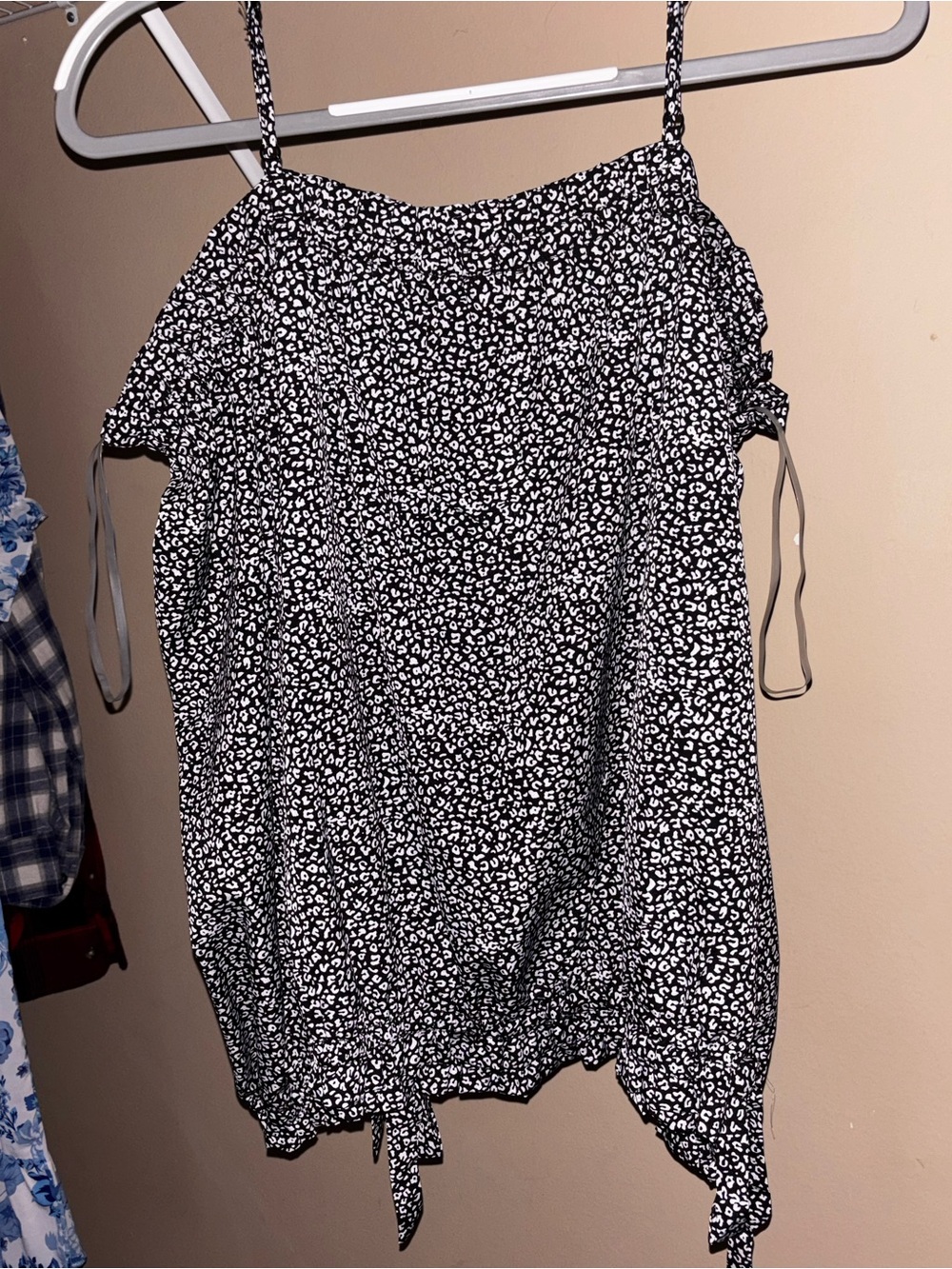 Black & White long sleeve off the shoulder shirt